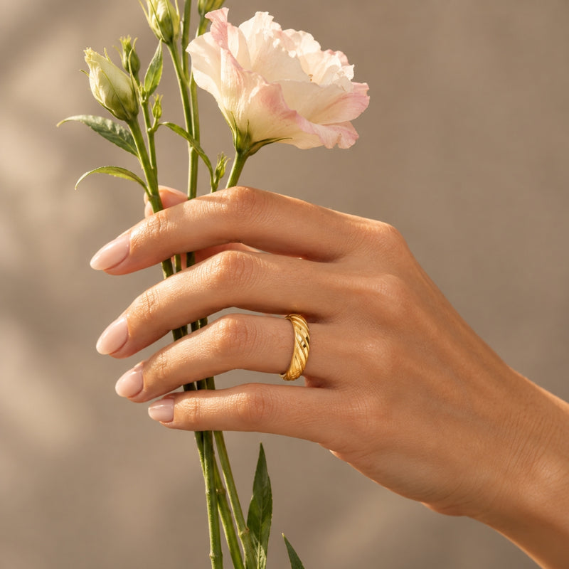 Miayaa Twist Band Ring